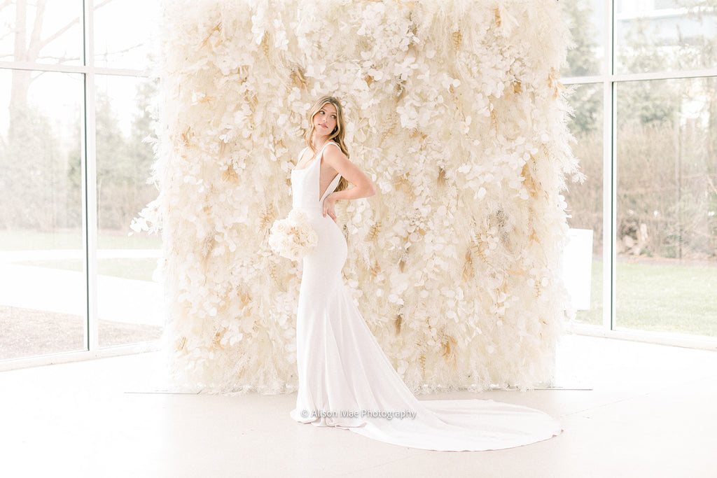 The Aveline Flower Wall